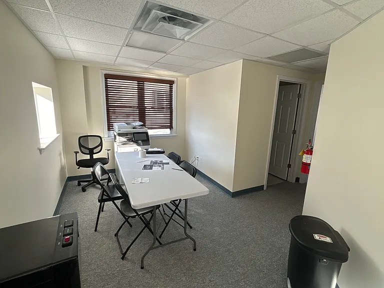 271 Main St #B4 — Photo 3