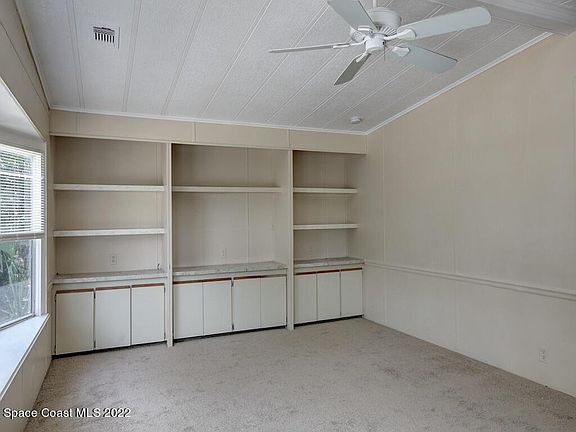 4th image of 931 Yew St
