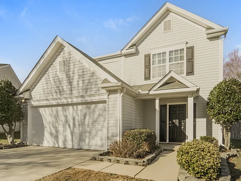 1001 Omaha Dr — Photo 4