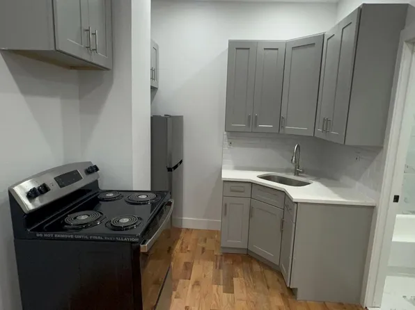 1137 Beach Ave #1F, Bronx, NY 10472