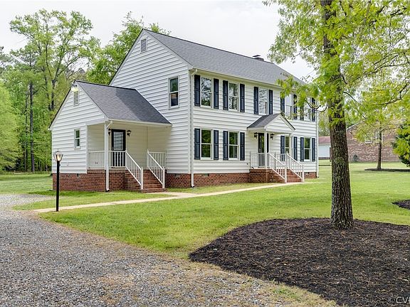 3rd image of 7709 Wood Mill Dr