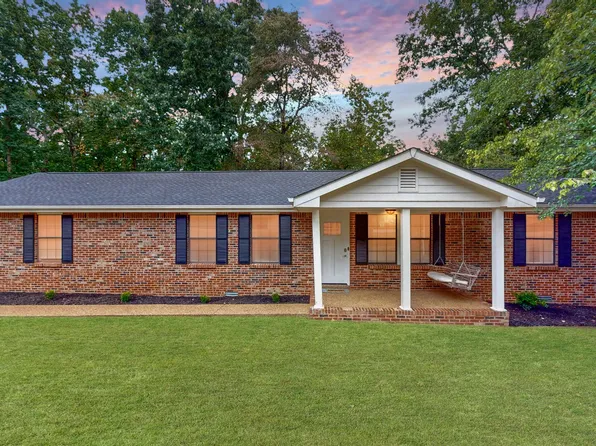 1304 Winding Way Dr, White House, TN 37188