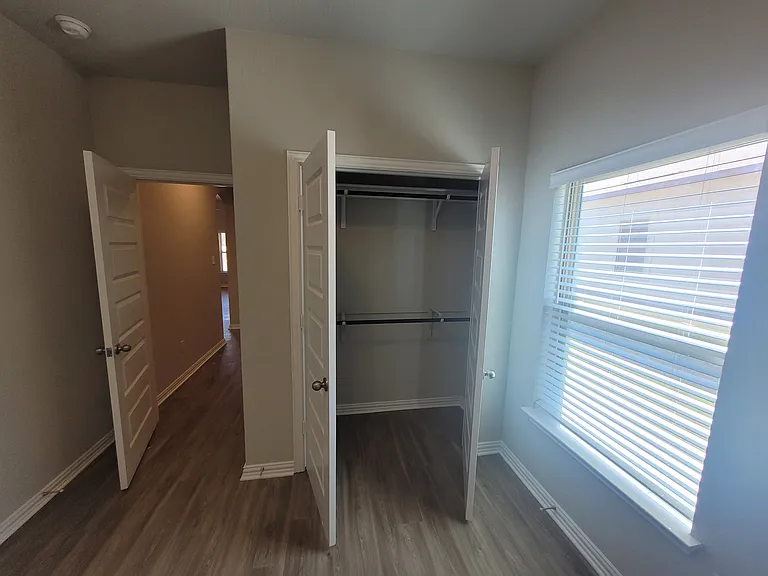 9318 Clark Cv — Photo 10
