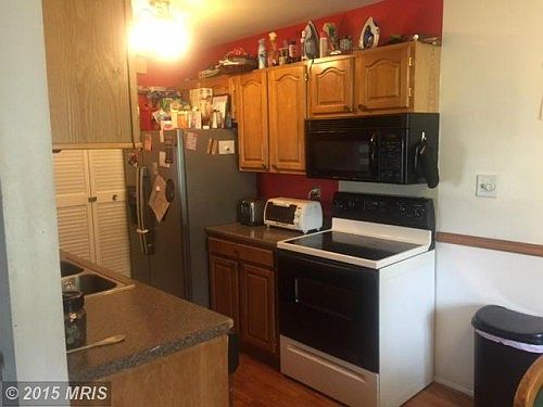 3rd image of 34 Falls Chapel Way