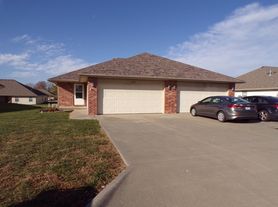 1127 N Northwood Ave