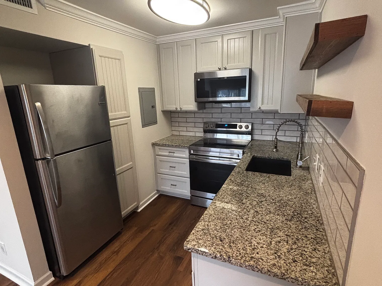 1 bed, 630 sqft, $1,425 — Photo 2