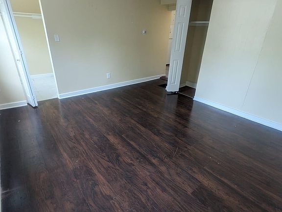 2nd image of 130 Frank St #3A