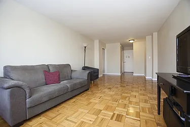 Rented by BLU Real Estate