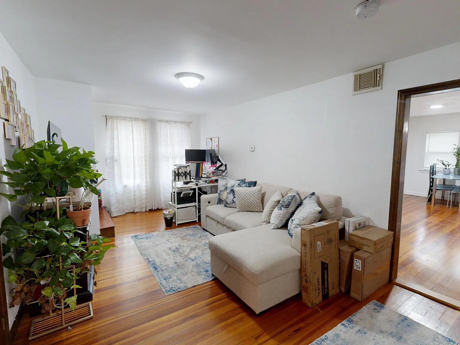 2 bed, 800 sqft, $2,300 — Photo 4