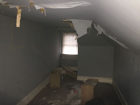 2nd image of 110 Dayton St