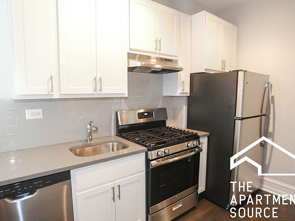 1st image of 1613 W Berteau Ave #3