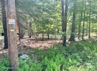 20 Okane Rd, Hawley, PA 18428