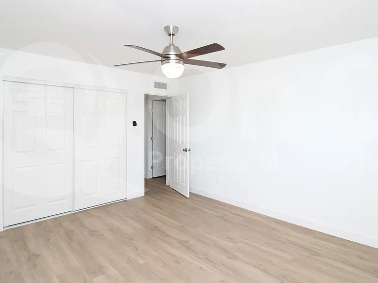 10312 E Cactus Rd — Photo 15