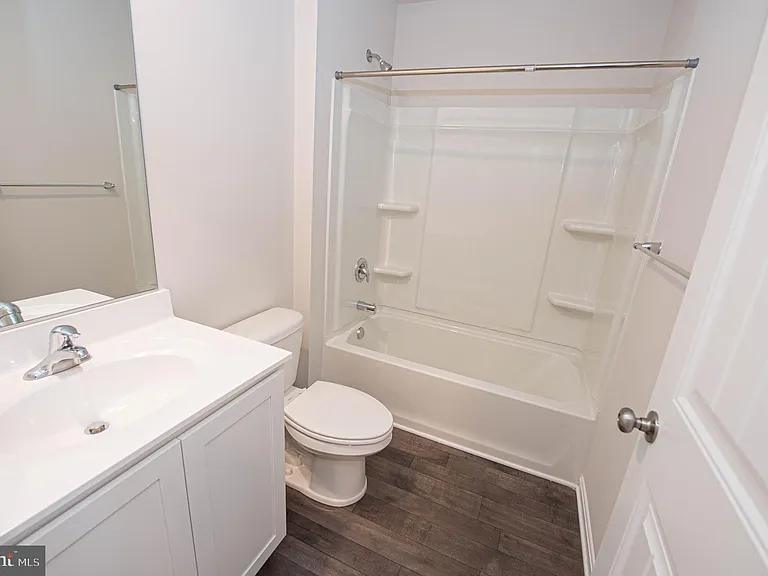 130 Willowtree Ln — Photo 70