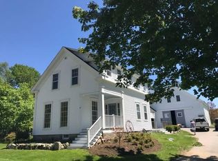 61 Woodland Rd, North Hampton, NH 03862