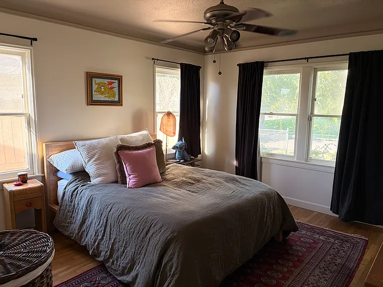 981 N Echo Ave — Photo 8