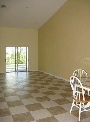 4th image of 3328 NE 11th Dr