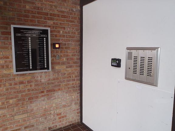 3rd image of 1255 N Sterling Ave Unit 115