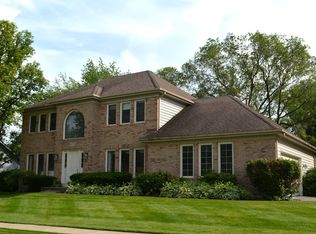 6608 Greene Rd, Woodridge, IL 60517