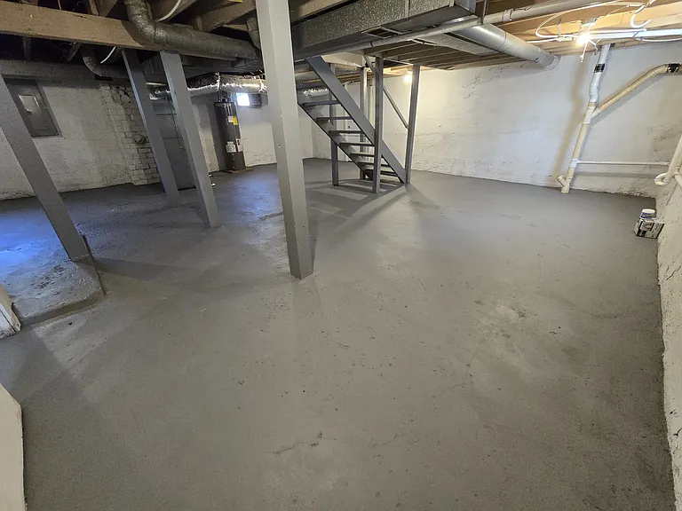 3532 Fullerton Ave — Photo 70