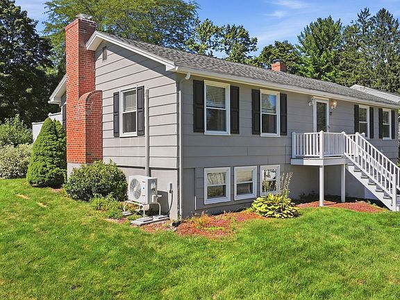 2nd image of 27 Aldea Ave