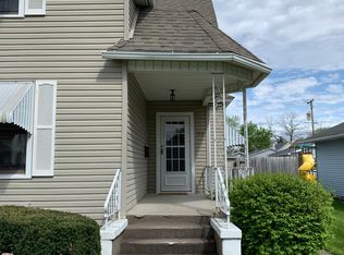 160 S Clinton Ave, Bradley, IL 60915