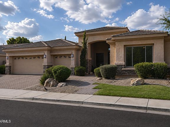 2nd image of 1764 W COCONINO Drive