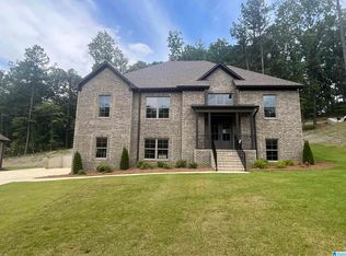 2113 Grey Oaks Ter, Pelham, AL 35124