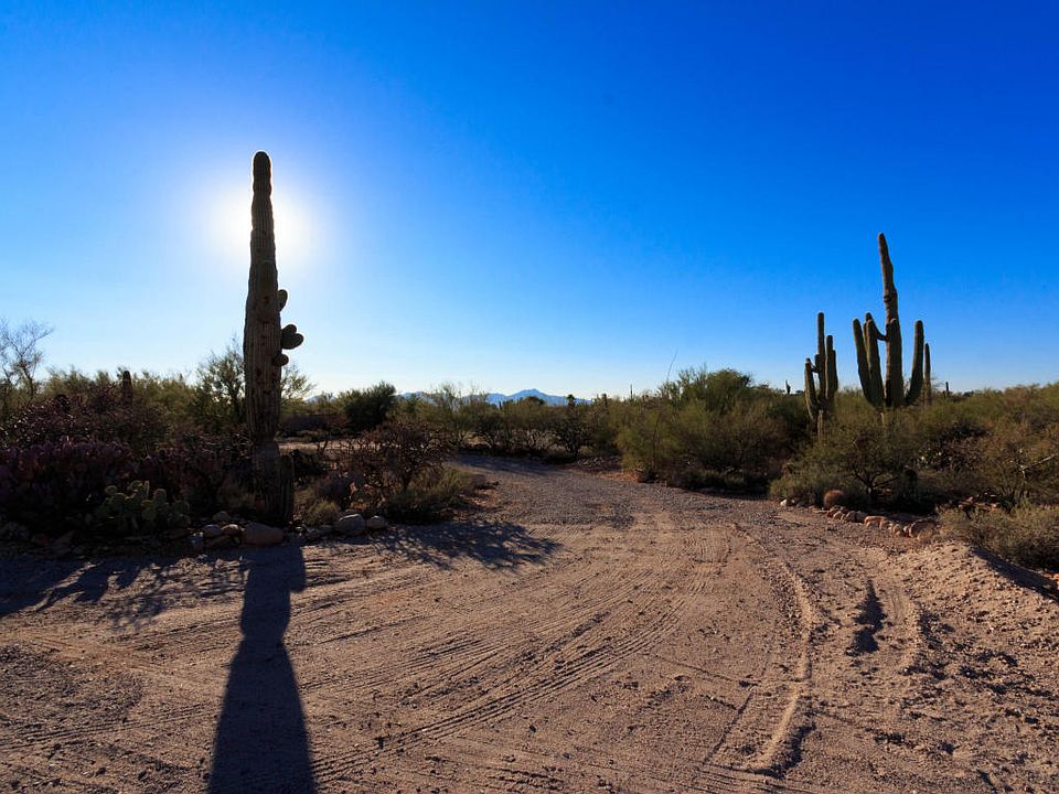 1st image of 6207 N Canyon Dr #0