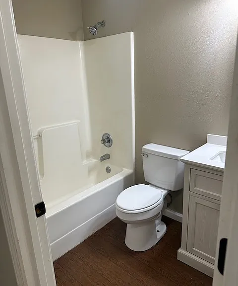4301 Manila St #2 — Photo 4