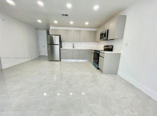 5810 NW 27th Ct, Fort Lauderdale, FL 33313