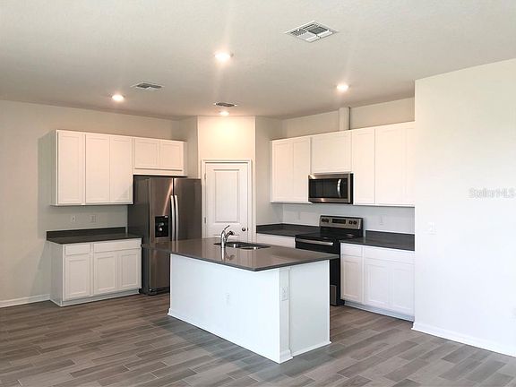5th image of 34032 White Fountain Ct