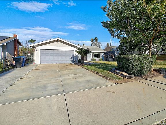 2nd image of 3415 Revere Rd