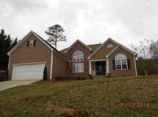 110 Towne Lake Dr NE, Calhoun, GA 30701