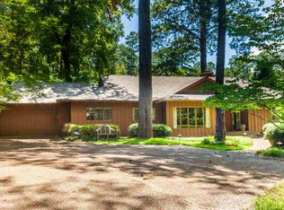1437 Rebel Dr, Jackson, MS 39211