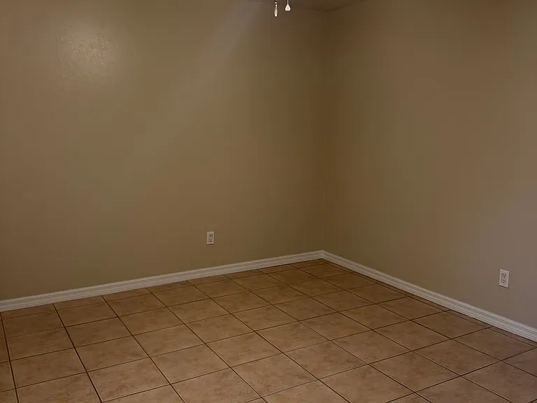 2902 SE Santa Barbara Pl #2902 — Photo 7