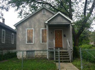10938 S Edbrooke Ave, Chicago, IL 60628