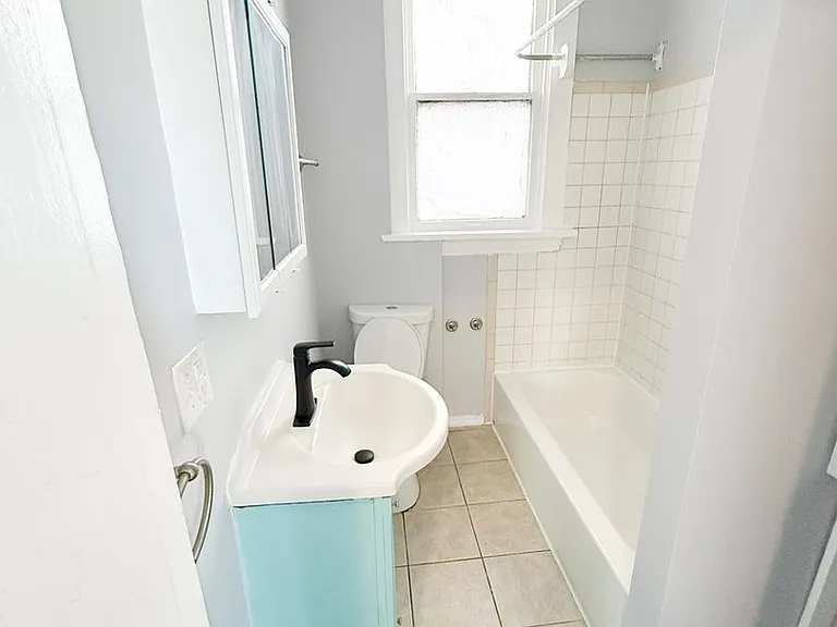 4455 S 38th St — Photo 4
