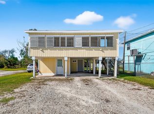 1012 12th St #UP, Dickinson, TX 77539