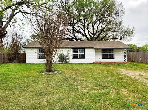 803 Golf Course Rd, Gatesville, TX 76528