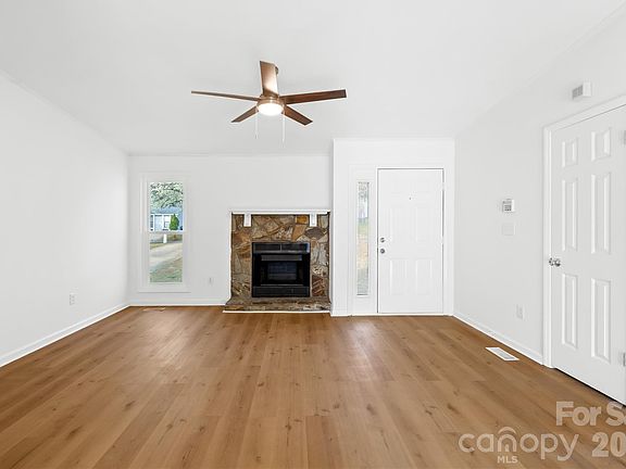 3rd image of 8122 Strawberry Point Dr