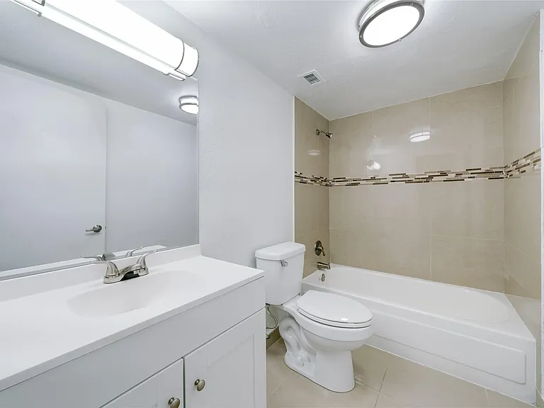 9001 SW 77th Ave #C803 — Photo 16