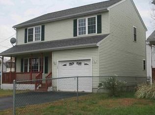 162 Pinevale St, Springfield, MA 01151