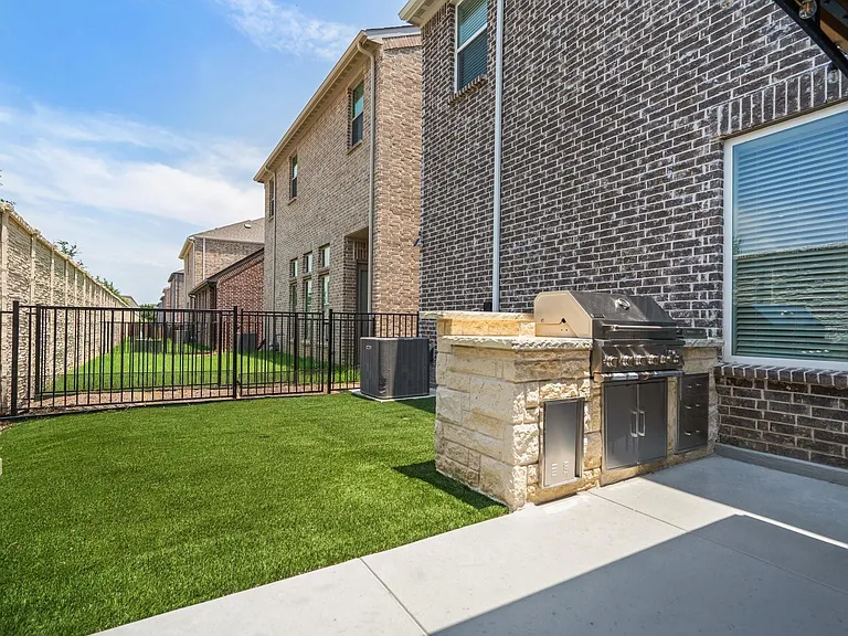 4209 Watson Way — Photo 18