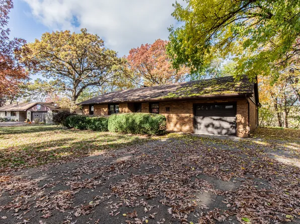 535 Hidden Lake Dr, Princeton, IL 61356