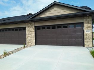 8024 S 39th St #8024, Lincoln, NE 68516