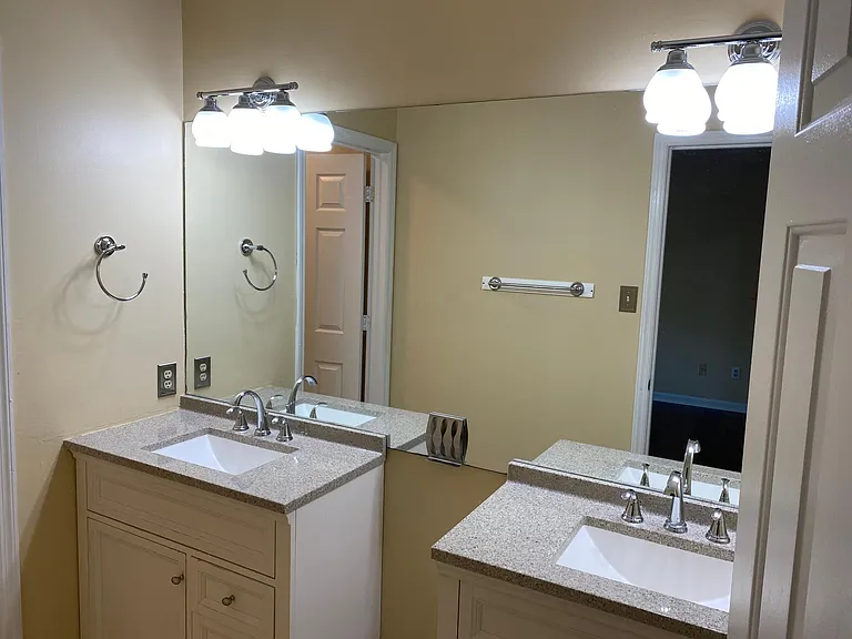 8801 Mill Run Dr — Photo 18