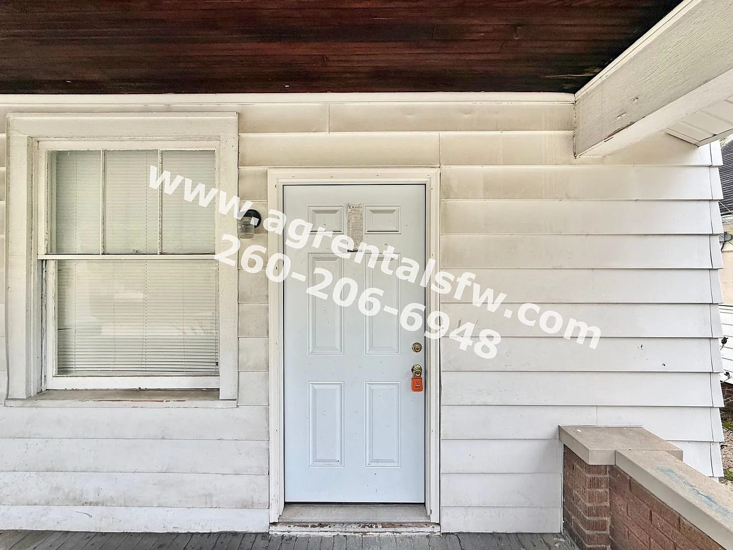 1420 Cass St — Photo 2