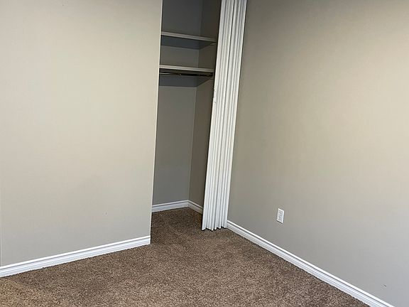 5th image of 901 4th Ave NW #843793