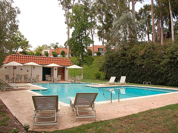 3rd image of 4480 Caminito Fuente